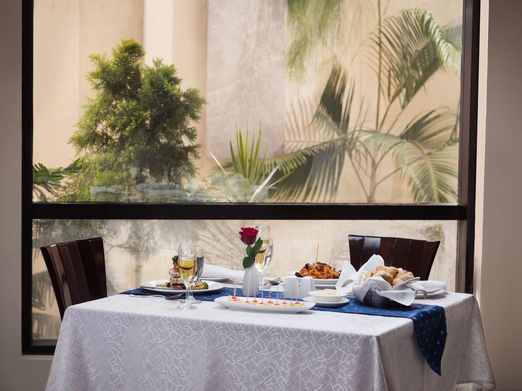 The Sunway Manor Hotel Puduccseri Kültér fotó